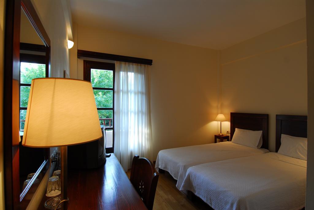 Hotel Papanastasiou Eláti Pokoj fotografie